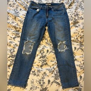 Levi’s 721 High-Rise Skinny Jeans